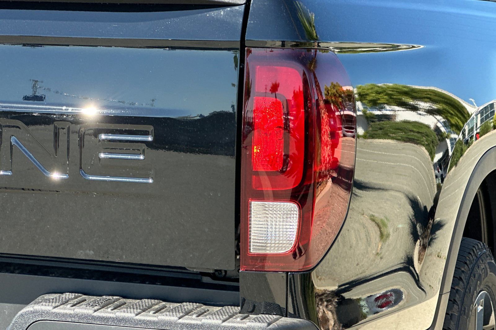 New 2026 Honda Ridgeline Black Edition image 32