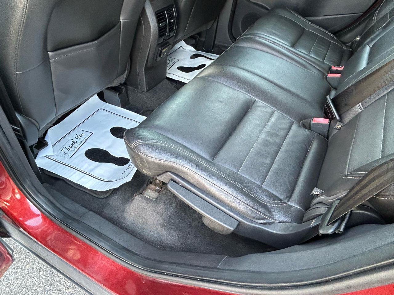 Used 2014 Ford Escape Titanium w/ Equipment Group 401A AWD/4WD image 9