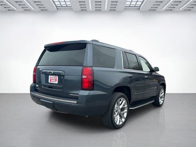 Used 2020 Chevrolet Tahoe Premier w/ Premier 6.2L Value Package AWD/4WD image 4
