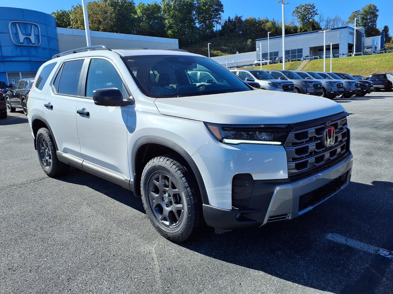 New 2026 Honda Pilot TrailSport image 1