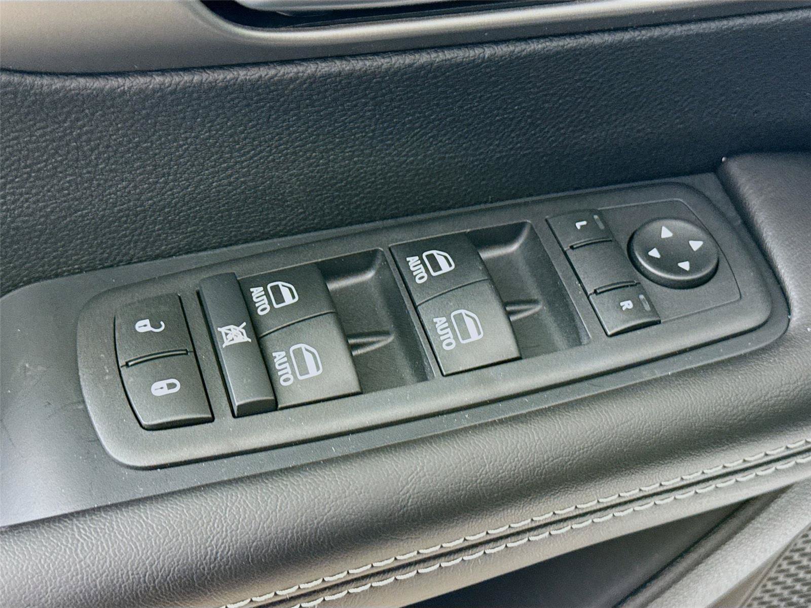 New 2027 Chrysler Pacifica LX FWD image 21