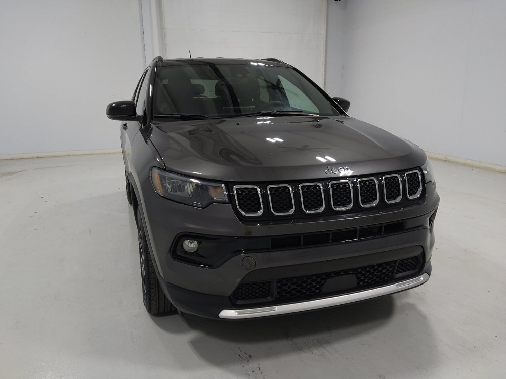 Used 2023 Jeep Compass Limited AWD/4WD image 14