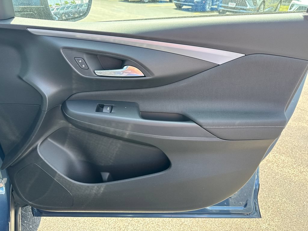 New 2026 Buick Envista Preferred FWD image 33