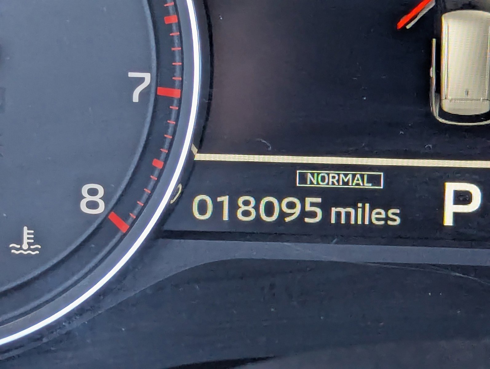 Used 2024 Mitsubishi Outlander SE image 36