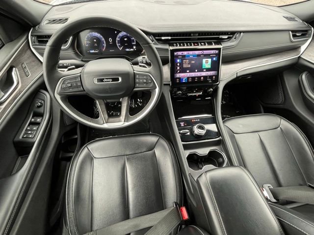 Used 2024 Jeep Grand Cherokee Limited AWD/4WD image 10