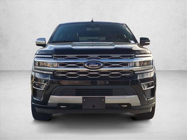 Used 2022 Ford Expedition Platinum AWD/4WD image 3