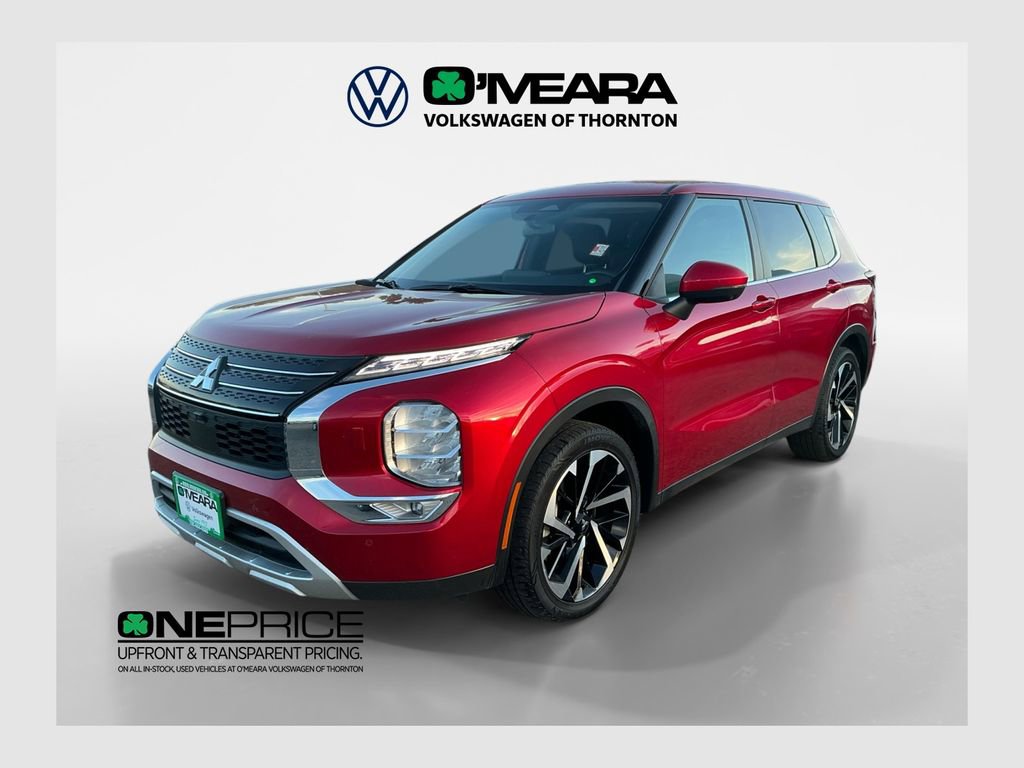 Used 2024 Mitsubishi Outlander SE Black Edition image 1