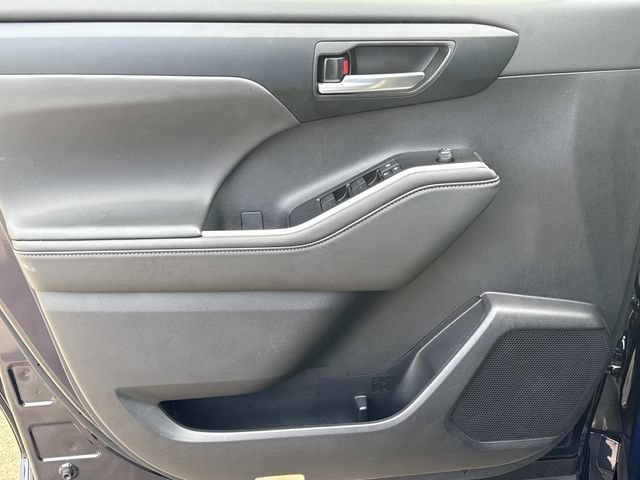 Used 2026 Toyota Highlander XLE AWD/4WD image 26