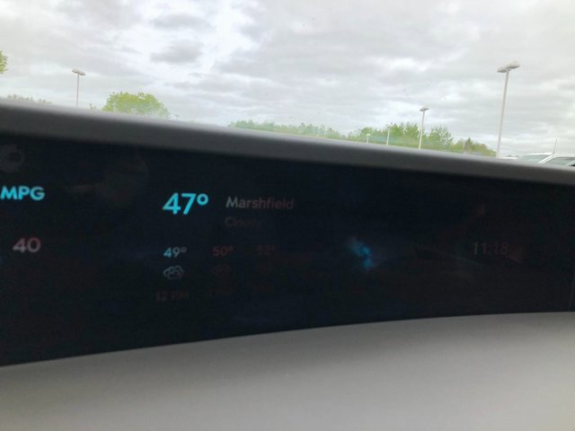 Used 2024 Lincoln Nautilus Premier w/ Equipment Group 102A image 12