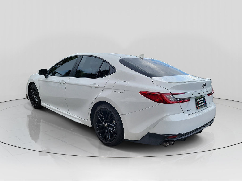 Used 2026 Toyota Camry SE FWD image 5