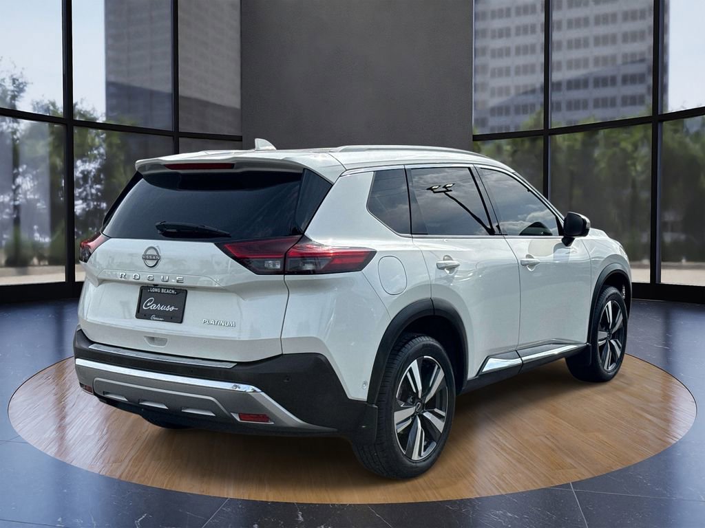 Used 2023 Nissan Rogue Platinum w/ Platinum Premium Package FWD image 3