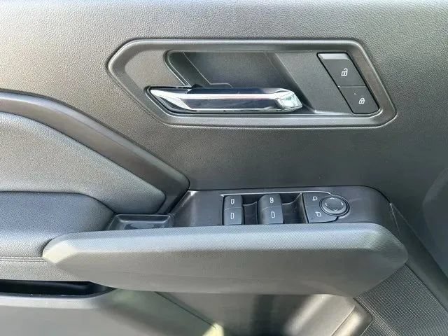 New 2026 GMC Canyon Elevation w/ LPO, Black Badging Package RWD image 14