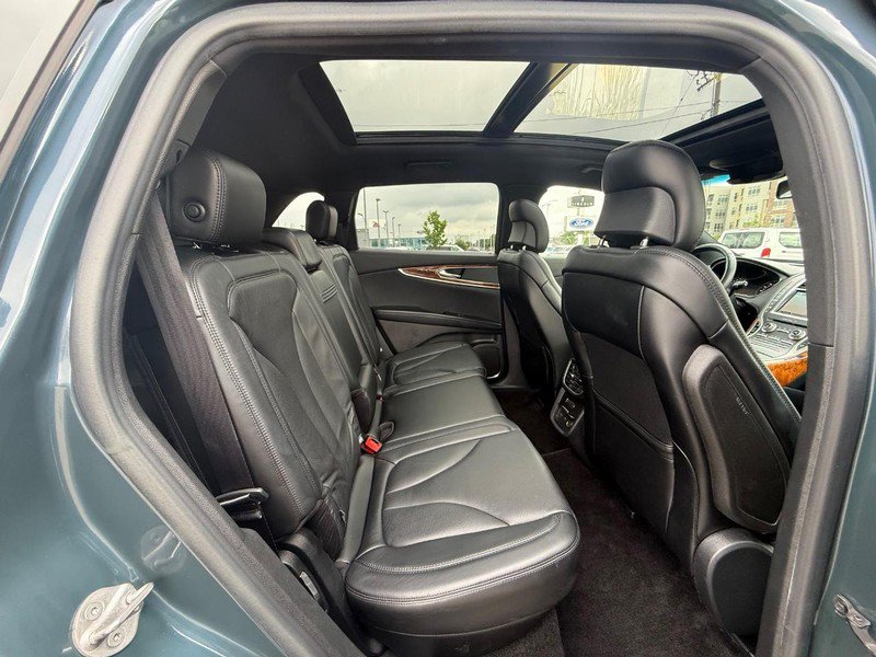 Used 2016 Lincoln MKX Reserve w/ Climate Package AWD/4WD image 14