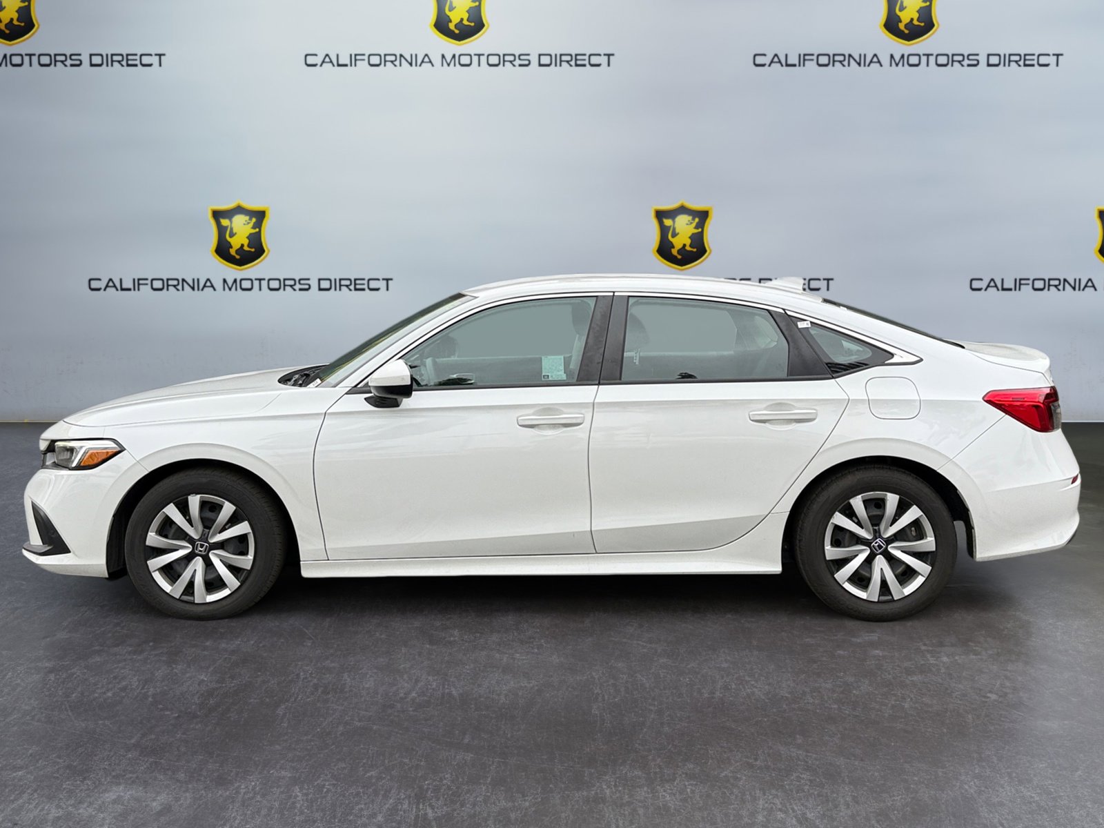 Used 2023 Honda Civic LX image 2