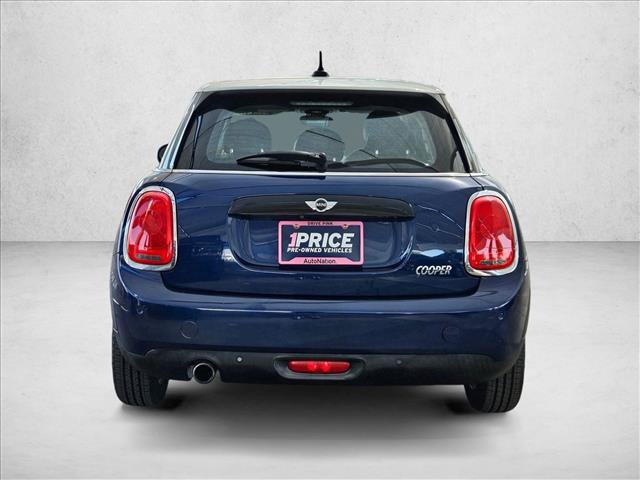 Used 2018 MINI Cooper 4-Door Hardtop FWD image 7