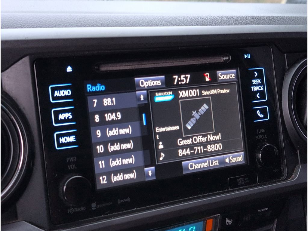 Used 2017 Toyota Tacoma TRD Off-Road image 15