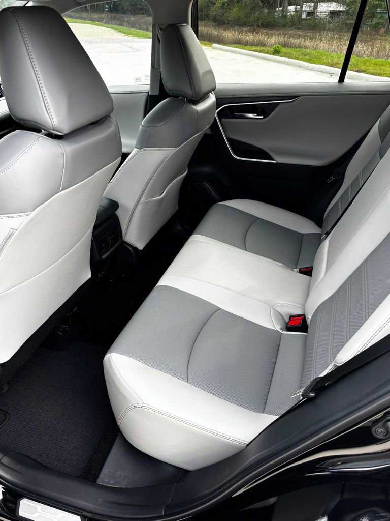 Used 2024 Toyota RAV4 Limited image 19