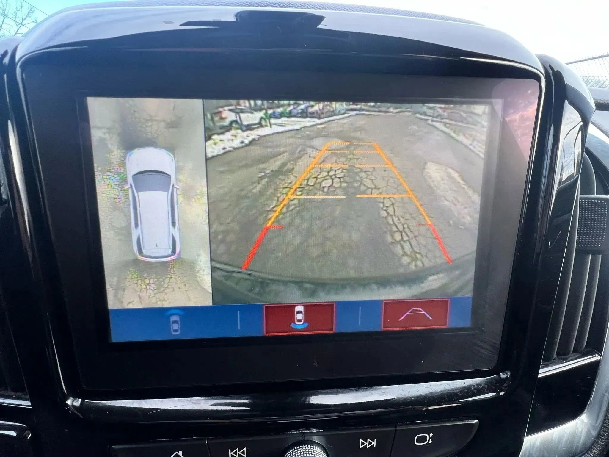 Used 2019 Chevrolet Traverse Premier AWD/4WD image 21