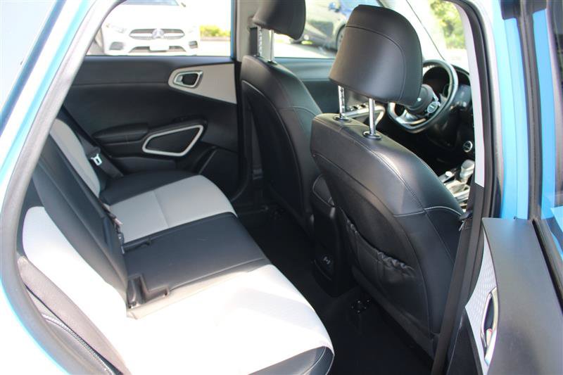 Used 2023 Kia Soul GT-Line FWD image 12