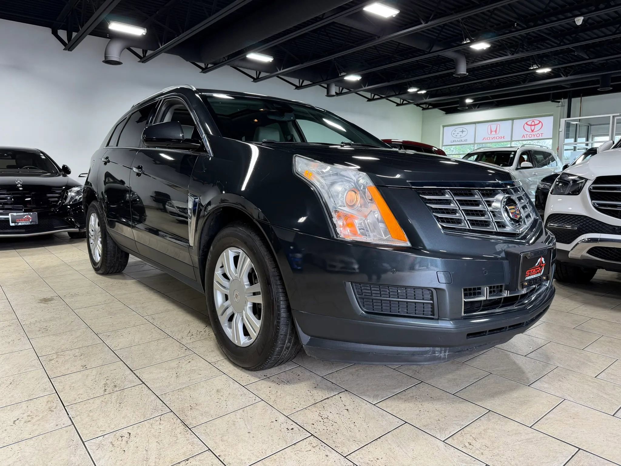 Used 2015 Cadillac SRX Luxury w/ Driver Awareness Package AWD/4WD image 8