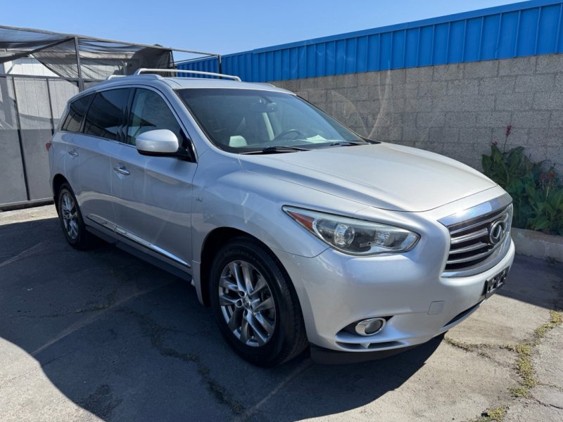 Used 2015 INFINITI QX60 FWD w/ Premium Package image 2