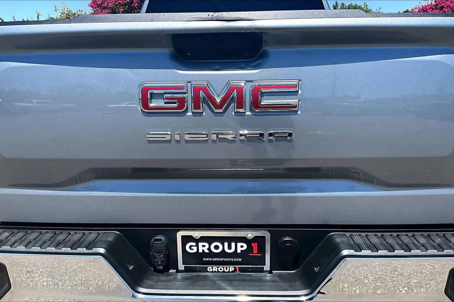 Used 2023 GMC Sierra 1500 Pro w/ Pro Value Package RWD image 9