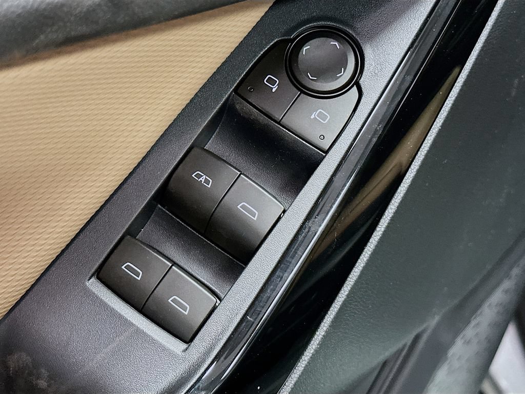 New 2026 Chevrolet Equinox ACTIV FWD image 21