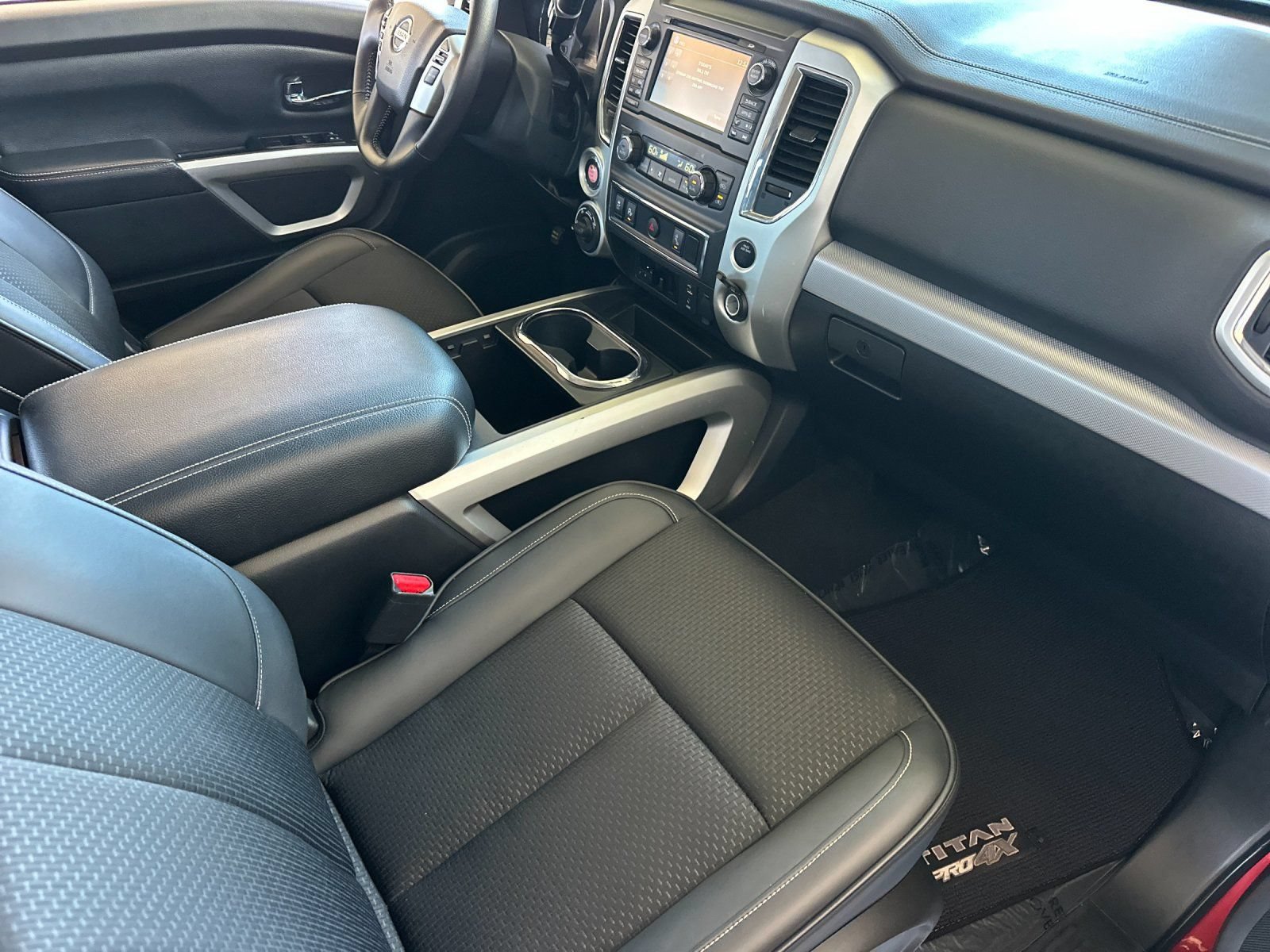 Used 2018 Nissan Titan PRO-4X w/ Pro-4x Utility Package AWD/4WD image 14