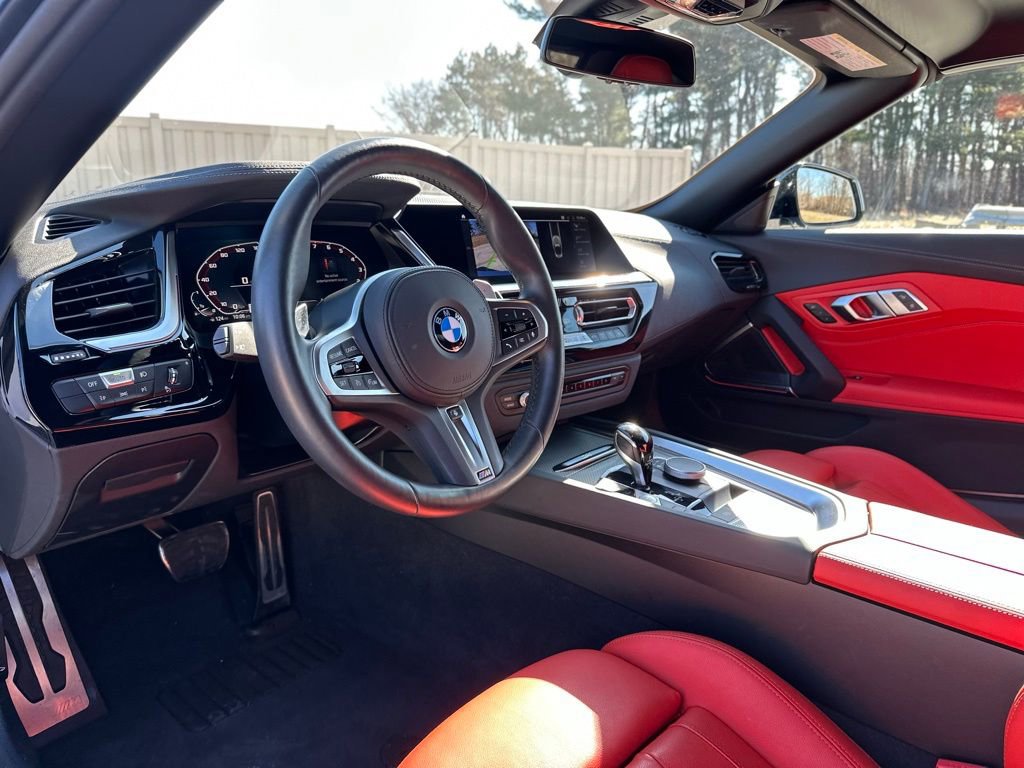 Used 2022 BMW Z4 M40i w/ Premium Package image 19