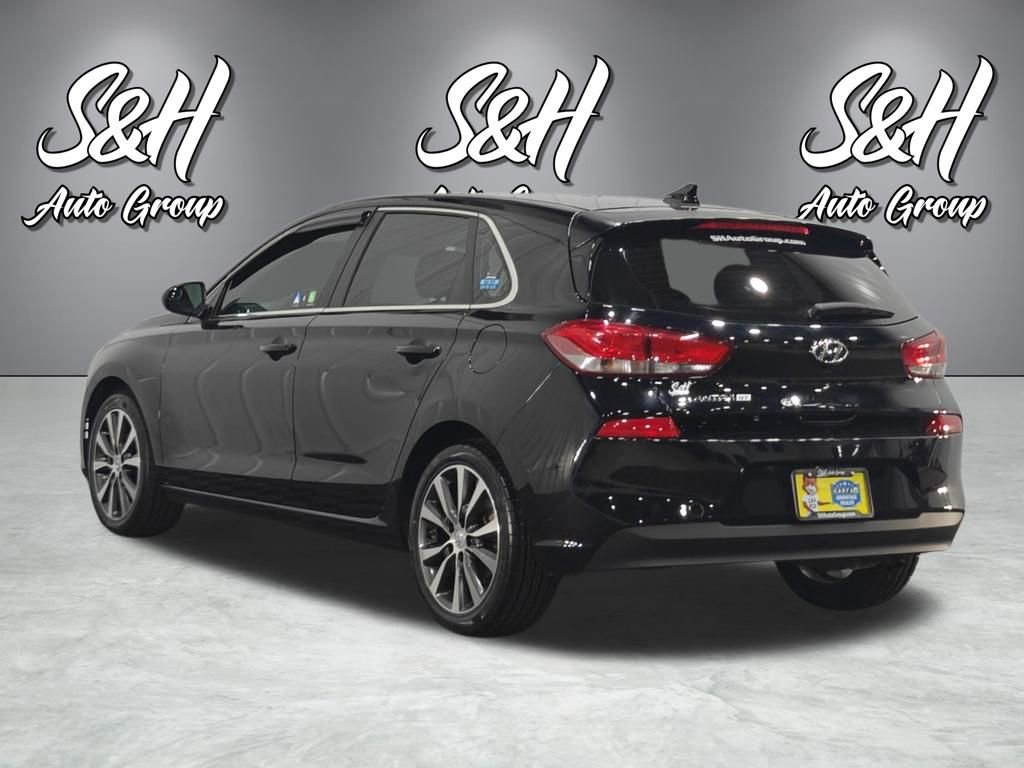 Used 2020 Hyundai Elantra GT FWD image 14