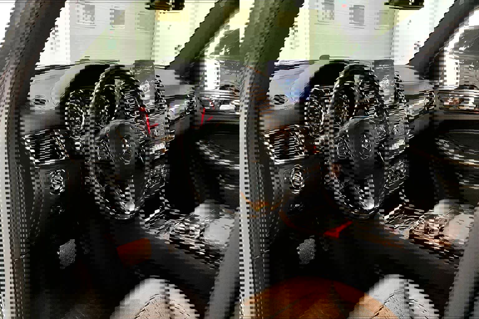 Used 2018 Mercedes-Benz GLS 450 4MATIC image 2