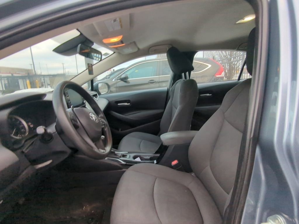 Used 2020 Toyota Corolla LE image 6