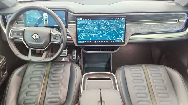 Used 2023 Rivian R1T Adventure image 86