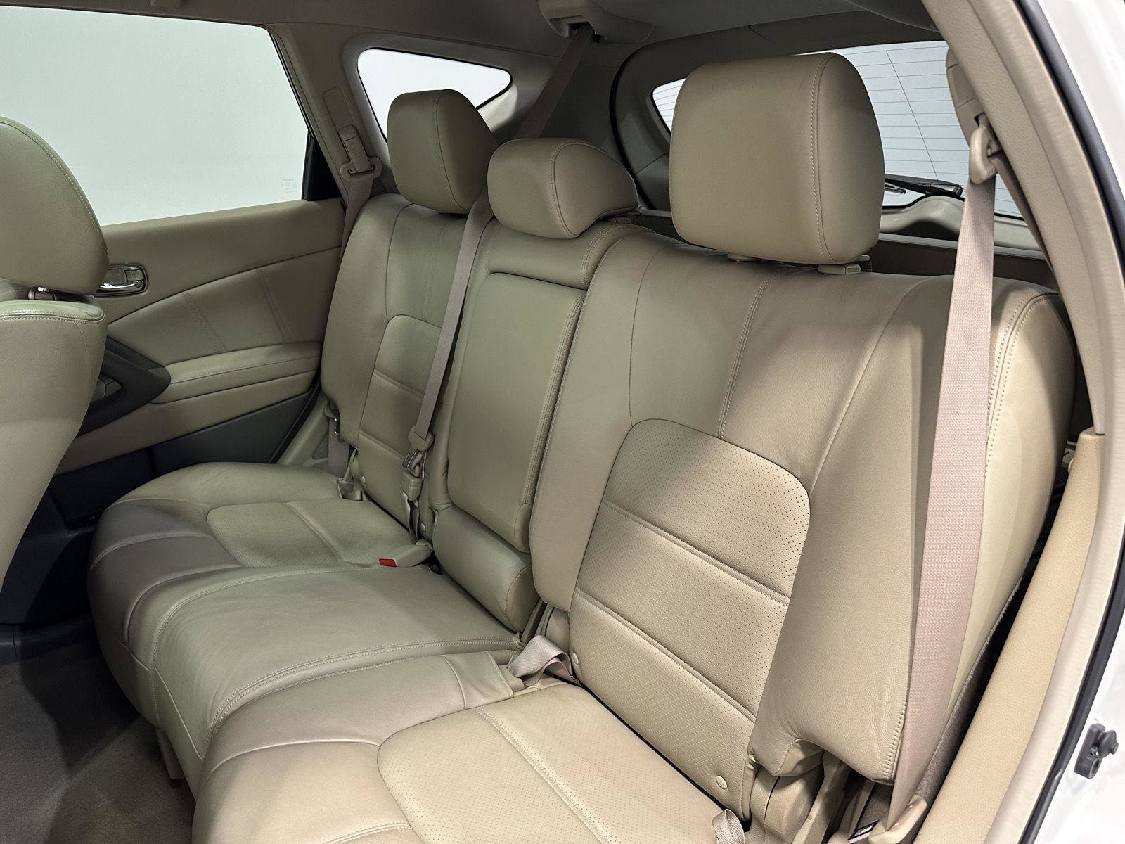 Used 2011 Nissan Murano LE w/ Navigation Pkg image 28