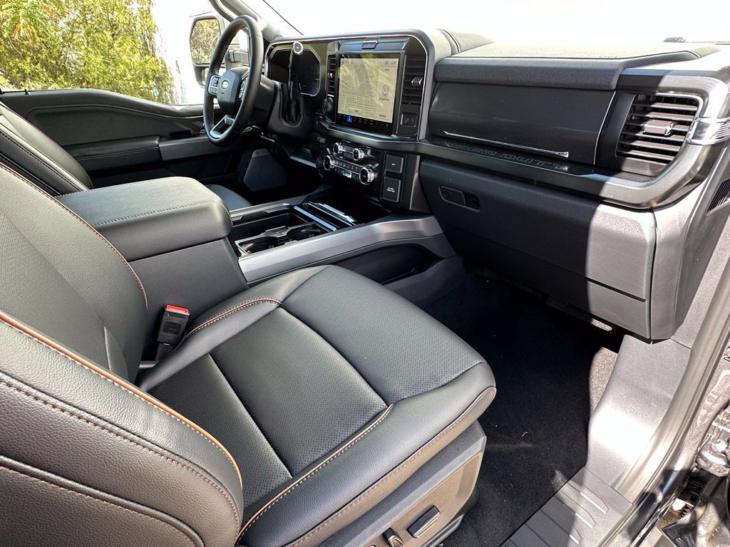 New 2027 Ford F250 Lariat w/ Black Appearance Package AWD/4WD image 25