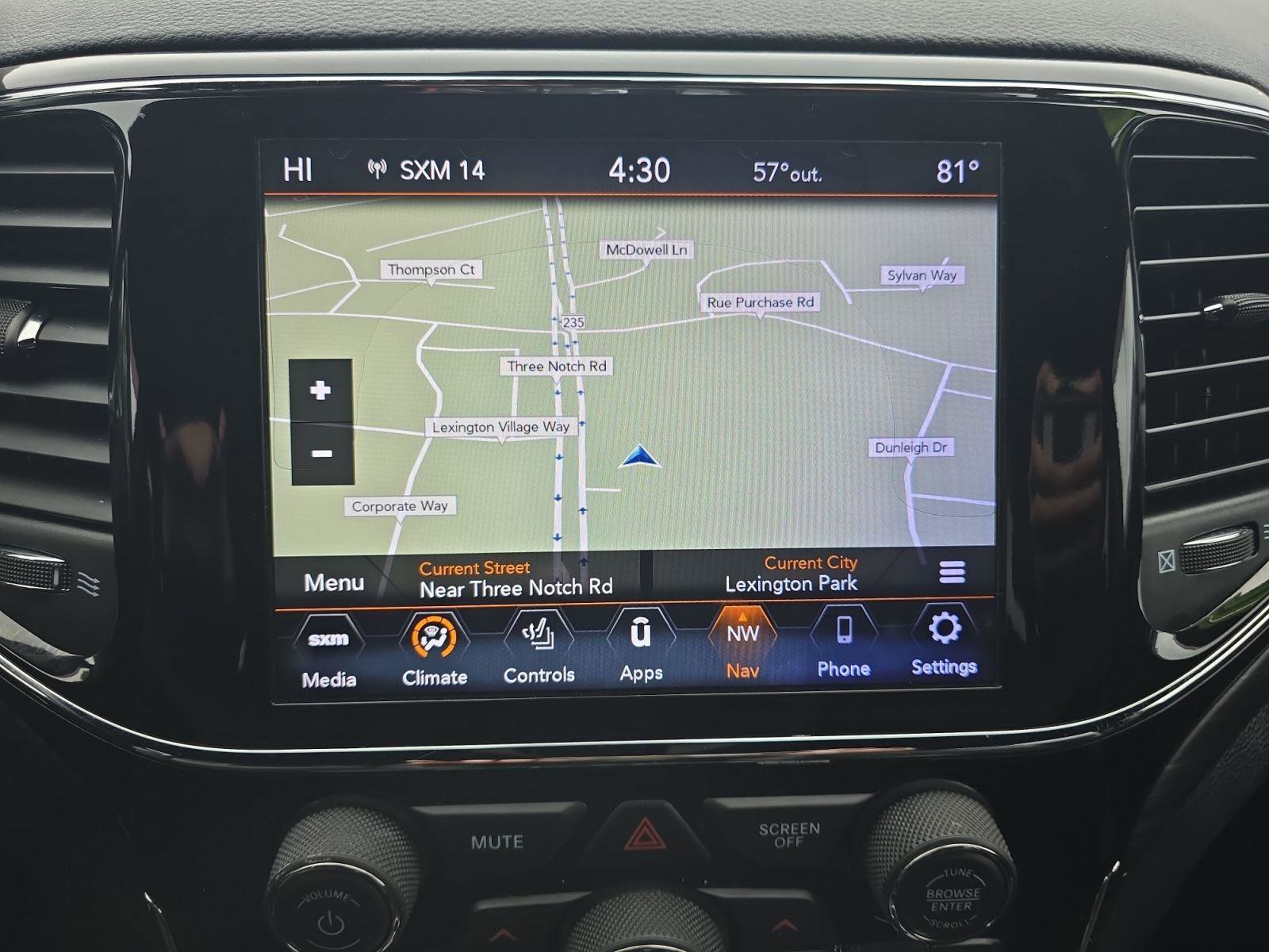 Used 2020 Jeep Grand Cherokee Altitude AWD/4WD image 13
