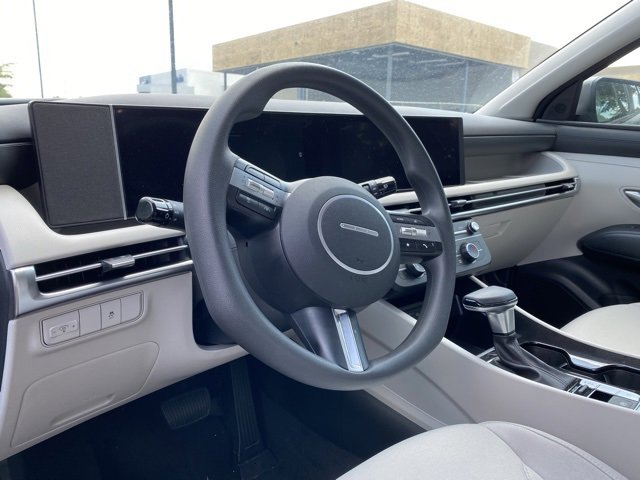New 2025 Hyundai Tucson SEL image 10