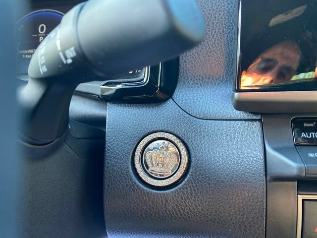 Used 2025 Toyota Camry SE FWD image 18