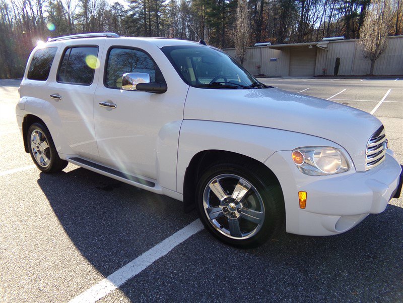 Used 2010 Chevrolet HHR LT w/ LT Preferred Equipment Group image 7