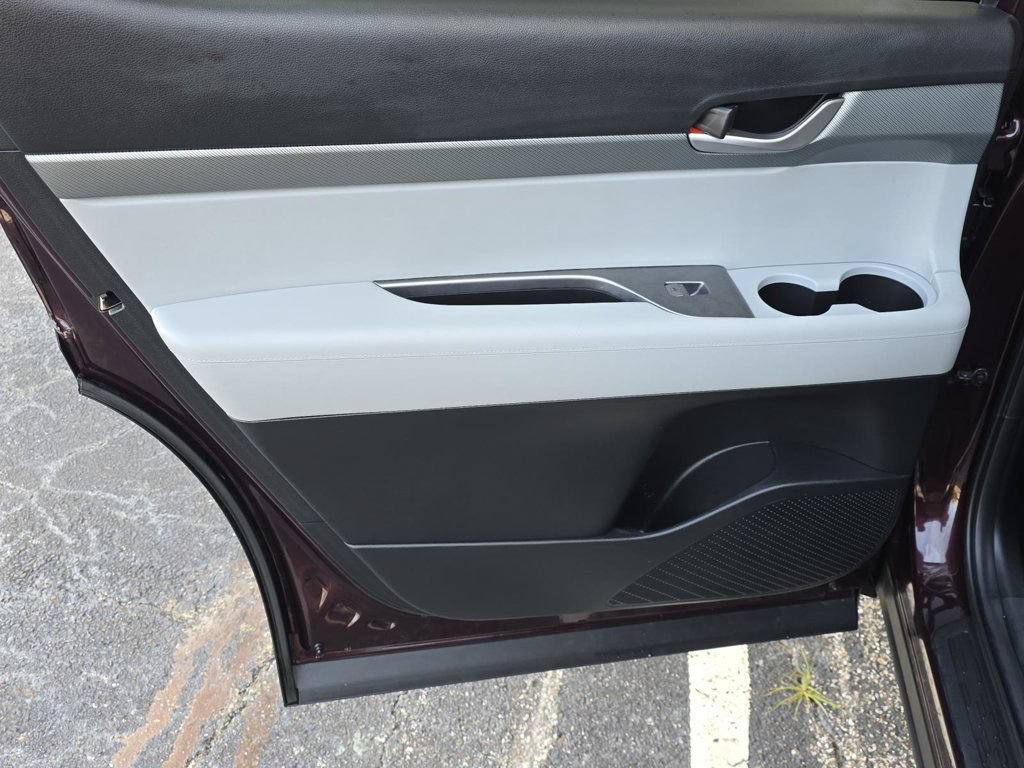 Used 2023 Hyundai Palisade SE FWD image 32