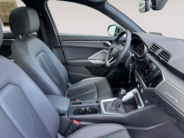 Certified 2025 Audi Q3 2.0T Premium AWD/4WD image 15