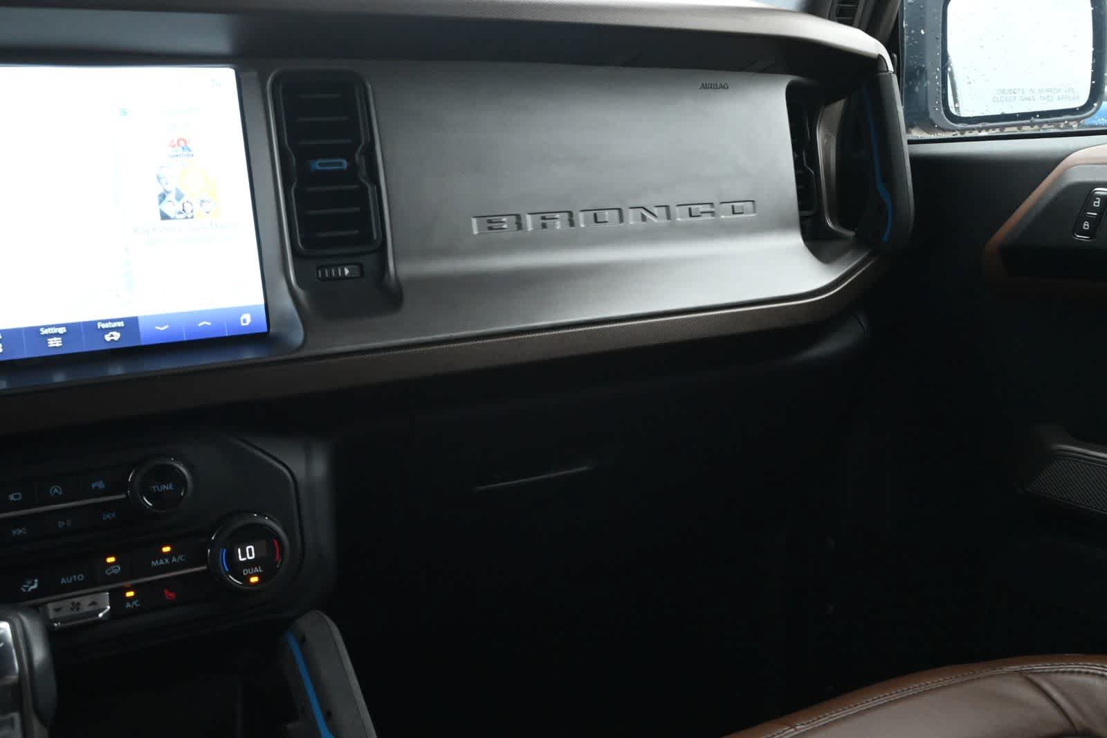 Used 2021 Ford Bronco Outer Banks AWD/4WD image 8