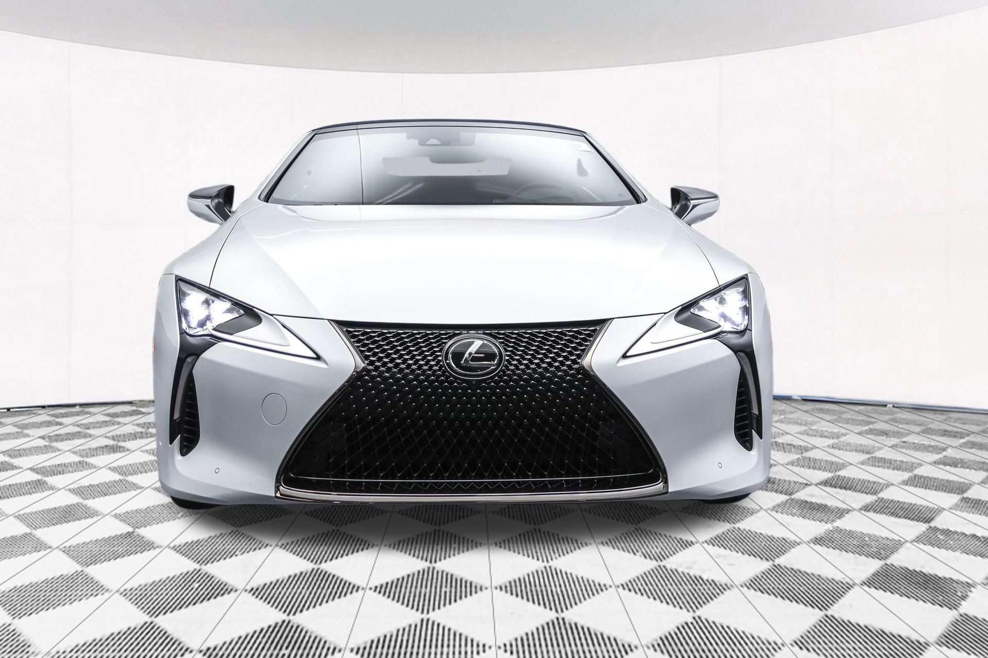 Used 2024 Lexus LC 500 Convertible image 38