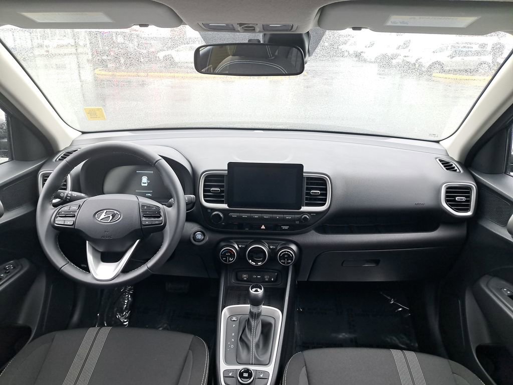 Used 2026 Hyundai Venue SEL FWD image 18