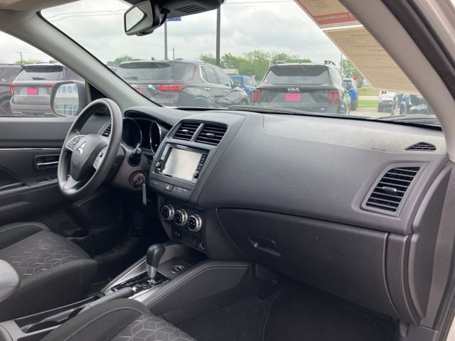 Used 2024 Mitsubishi Outlander Sport AWD image 12