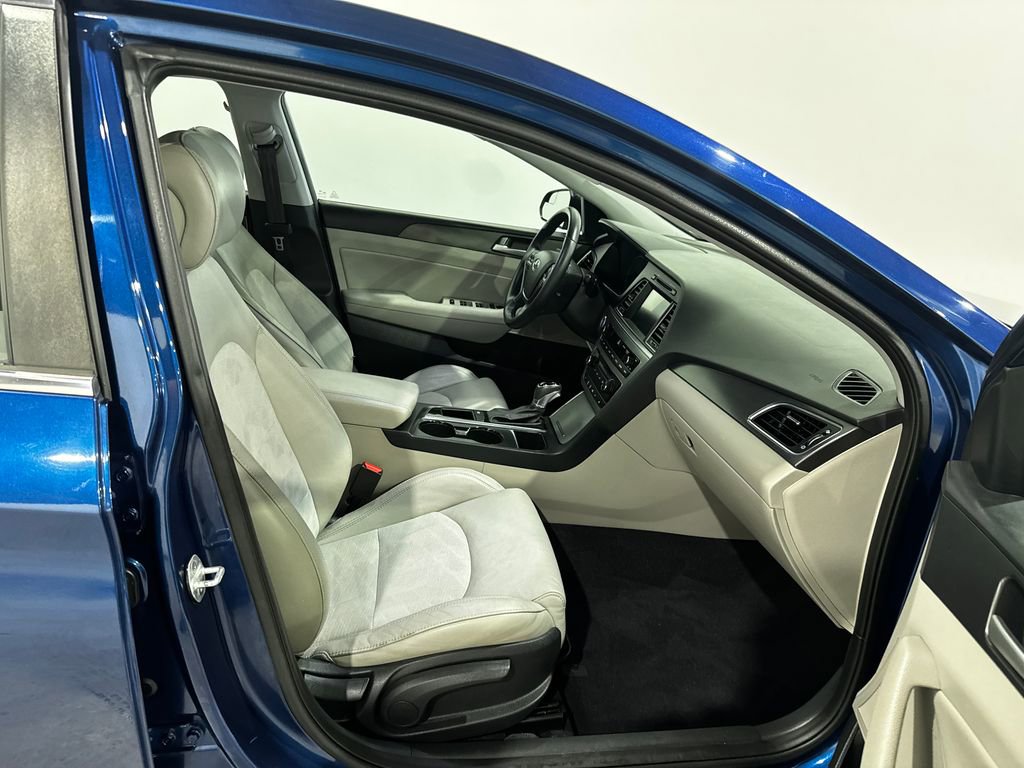 Used 2017 Hyundai Sonata Sport w/ Value Edition Package 02 FWD image 20
