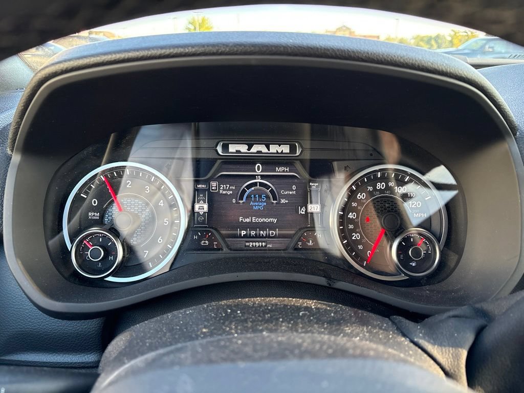 Used 2025 RAM 2500 Big Horn AWD/4WD image 26