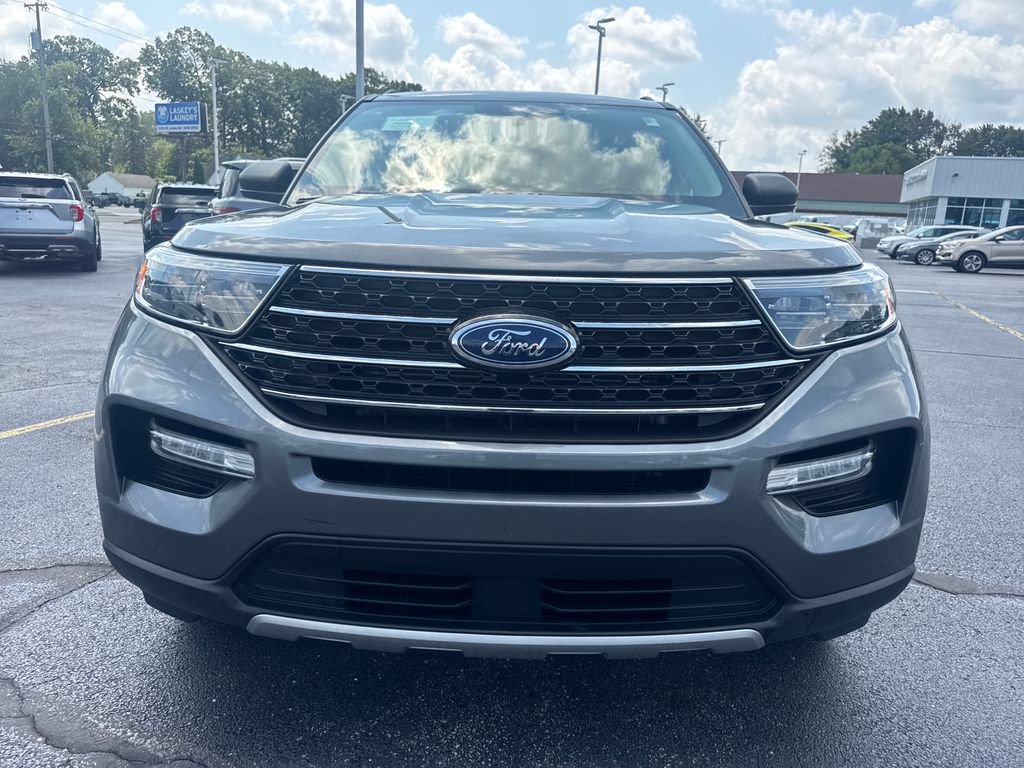 Used 2024 Ford Explorer XLT w/ Equipment Group 202A AWD/4WD video 3
