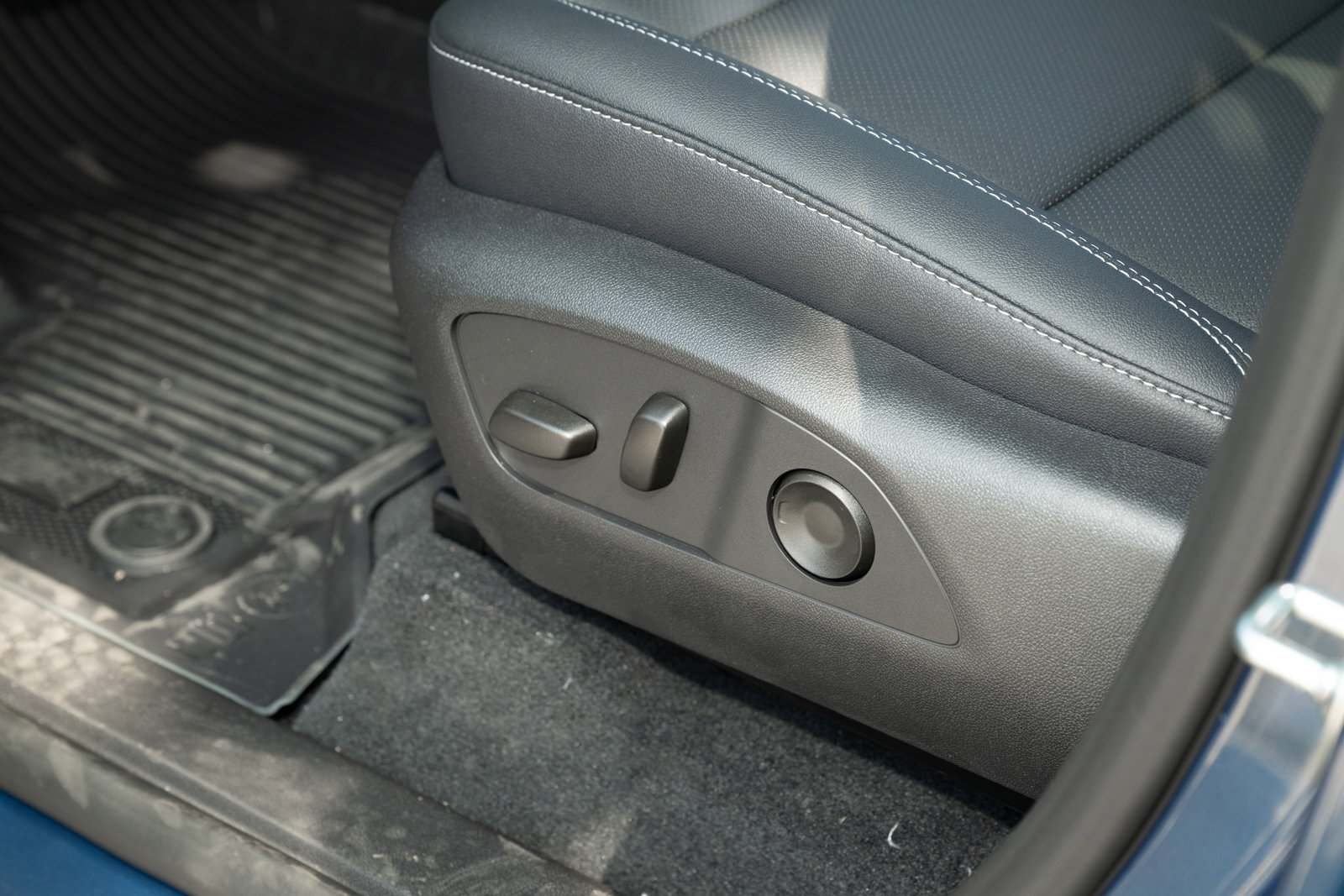 New 2026 Chevrolet Traverse LT w/ Driver Confidence Package image 15