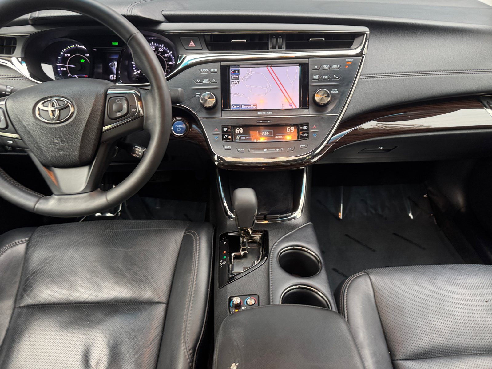 Used 2013 Toyota Avalon Limited FWD image 11